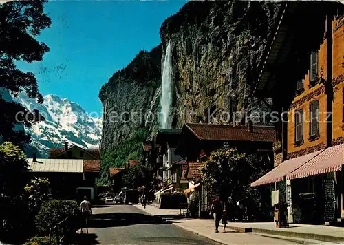 Lauterbrunnen BE Dorfstrasse Staubbach Wasserfall Grosshorn Berner Alpen Kat. Lauterbrunnen
