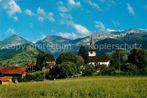 Aeschi BE Ortsansicht mit Kirche Morgenberghorn Schwalmern First Dreispitze Berner Alpen