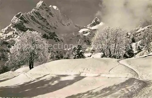 Braunwald GL am Hoehenweg gegen Ortstock und Hoher Turm Kat. Braunwald