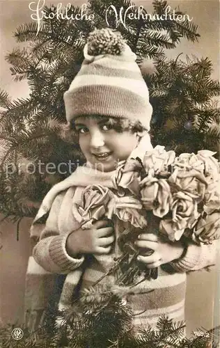 Foto NPG Nr. 769 2 Weihnachten Kind Rosen Wollmuetze  Kat. Neue Photographische Gesellschaft