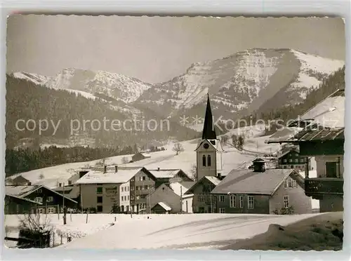 Steibis Ortsansicht mit Kirche Winterpanorama mit Hochgrat Allgaeuer Alpen Kat. Oberstaufen