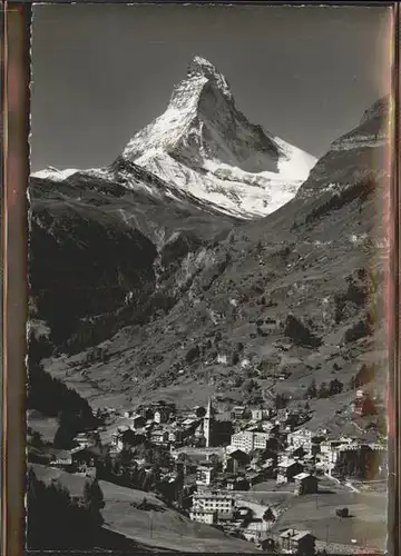 AK / Ansichtskarte Zermatt VS Panorama mit Blick auf Matterhorn Kat. Zermatt