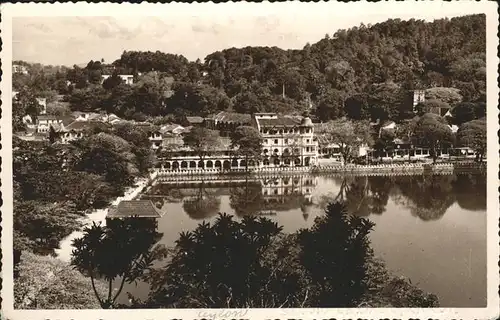 AK / Ansichtskarte Kandy Sri Lanka Partial view lake / Kandy /