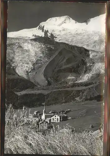 AK / Ansichtskarte Saas Fee Blick auf Alphubel und Feegletscher Kat. Saas Fee