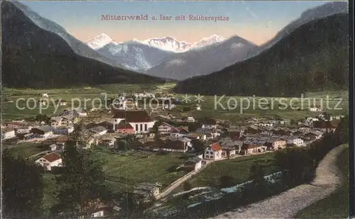 AK / Ansichtskarte Mittenwald Bayern Panorama mit Reiterspitze Alpen Kat. Mittenwald