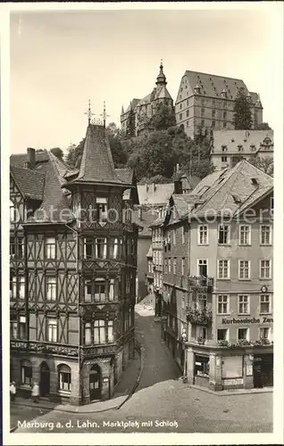 AK / Ansichtskarte Marburg Lahn Marktplatz Altstadt mit Schloss Kat. Marburg