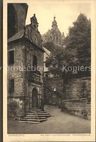 AK / Ansichtskarte Marburg Lahn Partie an der lutherischen Pfarrkirche Schloss Kat. Marburg