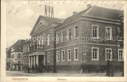 AK / Ansichtskarte Herxheim Pfalz Rathaus / Herxheim bei Landau/ Pfalz /Suedliche Weinstrasse LKR