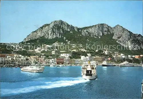AK / Ansichtskarte Capri Marina Grande Faehre Dampfer Kat. Golfo di Napoli