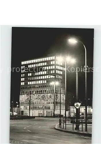 AK / Ansichtskarte Berlin Haus des Lehrers am Alexanderplatz Nachtaufnahme Kat. Berlin