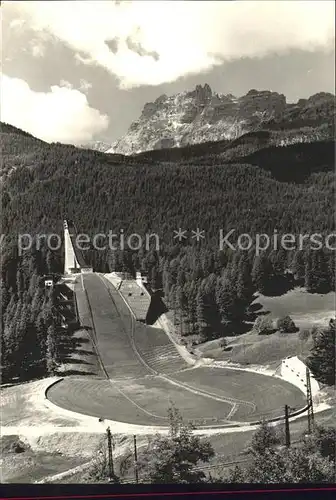 AK / Ansichtskarte Cortina d Ampezzo Trampolino Olimpico Italia Skisprungschanze Kat. Cortina d Ampezzo