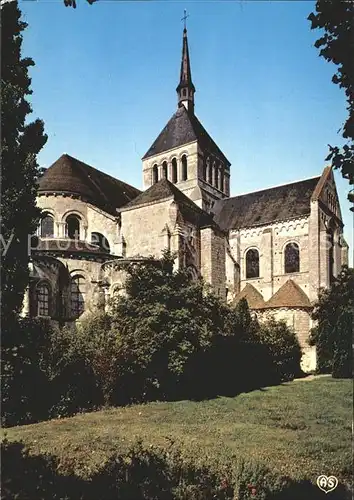 AK / Ansichtskarte Saint Benoit sur Loire Basilique Kat. Saint Benoit sur Loire