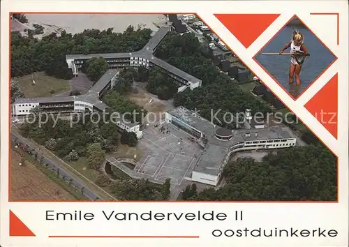 AK / Ansichtskarte Oostduinkerke Centre Emile Vandervelde centrum II vue aerienne Kat. 