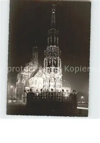 AK / Ansichtskarte Nuernberg Brunnen bei Nacht Kat. Nuernberg