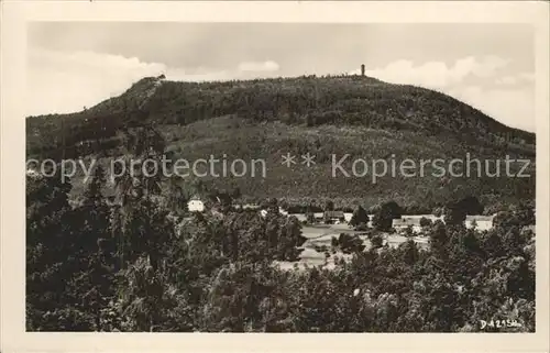 AK / Ansichtskarte Lueckendorf Luftkurort mit Blick zum Hochwald Zittauer Gebirge Kat. Kurort Oybin