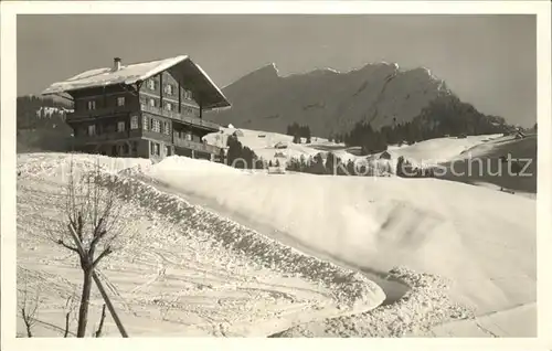 AK / Ansichtskarte Amden SG Privatkinderheim Chalet Guhl Klaesi Winterpanorama Kat. Amden