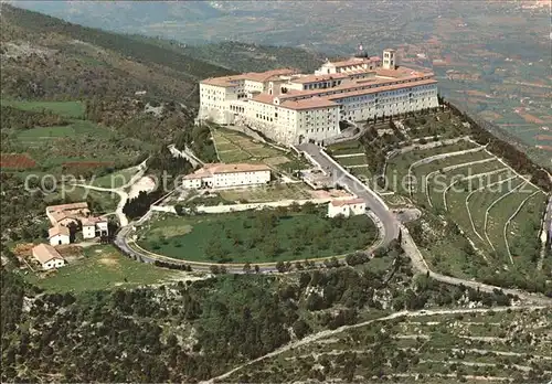 AK / Ansichtskarte Cassino Abbazia di Monte Cassino vista aerea Abtei Kat. Frosinone