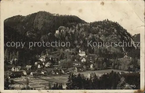 AK / Ansichtskarte Oybin Ortsansicht mit Kirche Berg Oybin Zittauer Gebirge Kat. Kurort Oybin