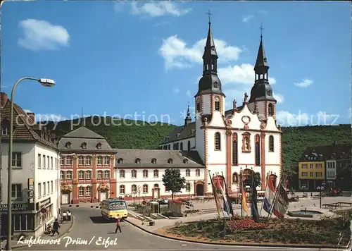 AK / Ansichtskarte Pruem Eifel Hahnplatz mit Basilika Luftkurort Kat. Pruem