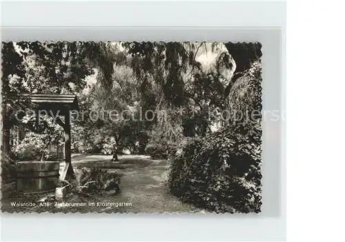 AK / Ansichtskarte Walsrode Lueneburger Heide Alter Zierbrunnen im Klostergarten Kat. Walsrode