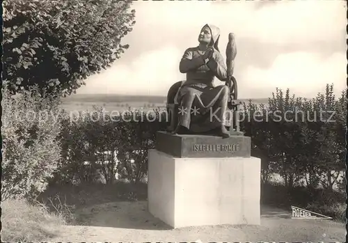 AK / Ansichtskarte Nancy Lothringen Basilique de Sainte Jeanne d Arc Isabelle Romee Statue Kat. Nancy