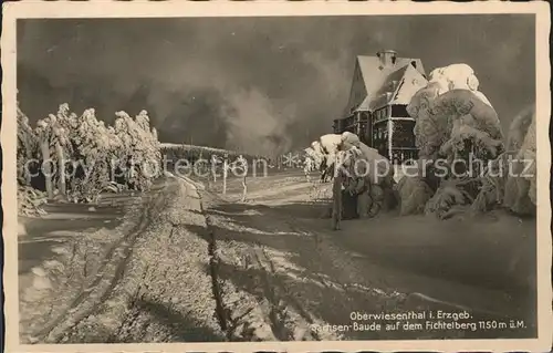 AK / Ansichtskarte Oberwiesenthal Erzgebirge Sachsen Baude auf dem Fichtelberg Kat. Oberwiesenthal