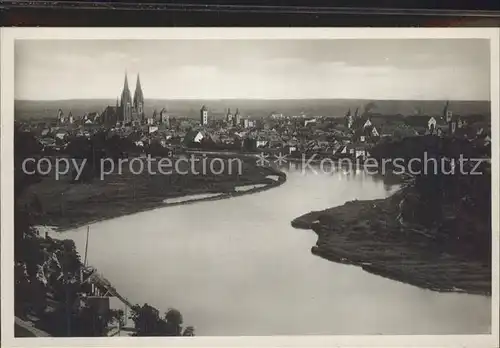 AK / Ansichtskarte Regensburg Totale von den Winzerer Hoehen Kat. Regensburg