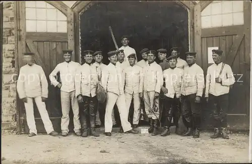 AK / Ansichtskarte Elsenborn Soldaten Gruppenfoto /  /