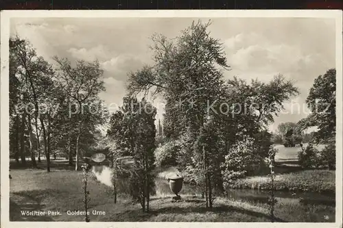 AK / Ansichtskarte Woerlitz Woerlitzer Park Goldene Urne Kat. Woerlitz