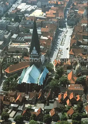 AK / Ansichtskarte Lueneburg Fliegeraufnahme Kirchenpartie Kat. Lueneburg
