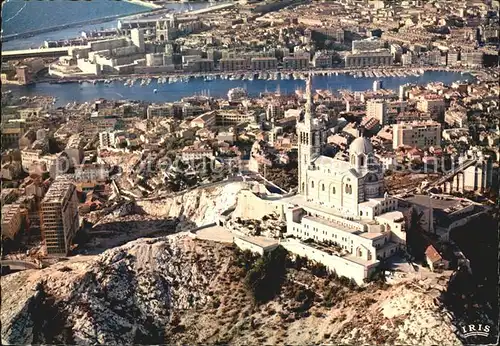 AK / Ansichtskarte Marseille Notre Dame de la Garde Port vue aerienne Collection Reflets de Provence Kat. Marseille