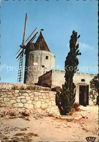 AK / Ansichtskarte Fontvieille Le Moulin de Daudet Musee Collection Reflets de Provence Kat. Fontvieille