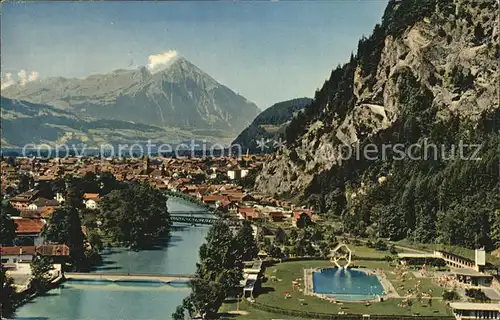 AK / Ansichtskarte Interlaken BE Strandbad mit Niesen Kat. Interlaken