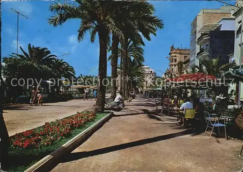 AK / Ansichtskarte Lloret de Mar Paseo Promenade Palmen Strassencafes Kat. Costa Brava Spanien