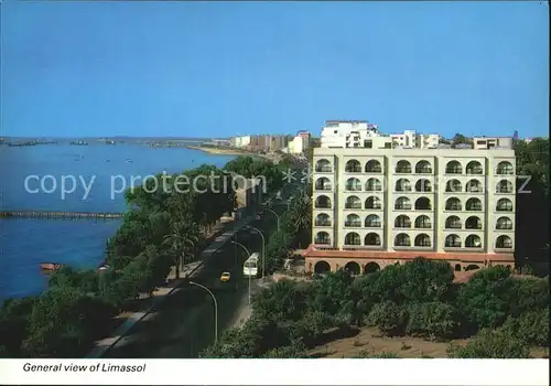 AK / Ansichtskarte Limassol Generalansicht Uferstrasse Hotel Meerblick Kat. Limassol