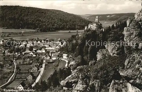 AK / Ansichtskarte Kipfenberg Altmuehltal Panorama Blick zur Burg Kat. Kipfenberg