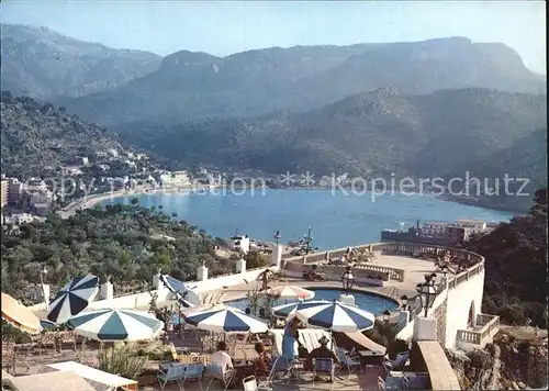 AK / Ansichtskarte Puerto de Soller Panorama Blick von Hotel Terrasse Swimming Pool Berge Kat. Mallorca Islas Baleares