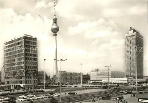 AK / Ansichtskarte Berlin Alexanderplatz Haus des Lehrers Hochhaus Fernsehturm Hauptstadt der DDR Kat. Berlin