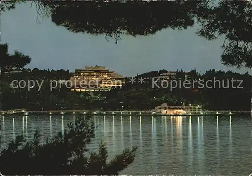 AK / Ansichtskarte Cavtat Dalmatien Hotel de luxe Nachtaufnahme Kat. Kroatien