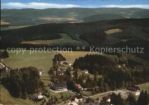 AK / Ansichtskarte Fleckenberg Hotel Pension Jagdhaus Wiese Fliegeraufnahme Kat. Schmallenberg