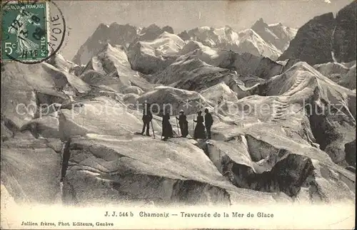 AK / Ansichtskarte Chamonix Traversee de la Mer de Glace Bergsteiger Gletscher Kat. Chamonix Mont Blanc