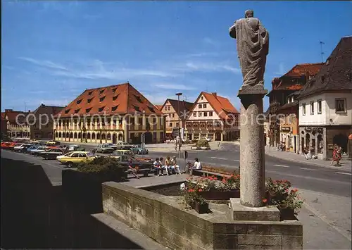 AK / Ansichtskarte Lichtenfels Bayern Marktplatz Statue Kat. Lichtenfels