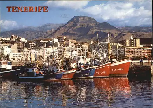 AK / Ansichtskarte Los Cristianos Hafen Fischkutter Kat. Tenerife Islas Canarias
