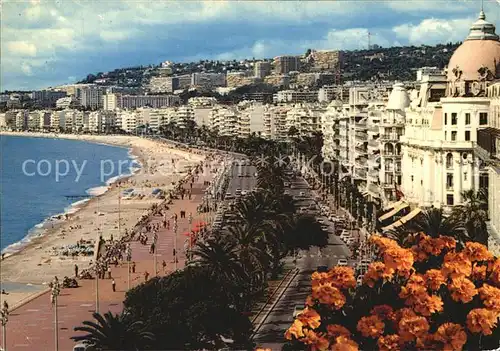 AK / Ansichtskarte Nice Alpes Maritimes Promenade des Anglais Plage Cote d Azur Fleurs Kat. Nice