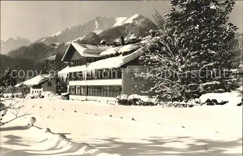 AK / Ansichtskarte Oberstdorf Haus Ettensberg Winterpanorama Allgaeuer Alpen Kat. Oberstdorf