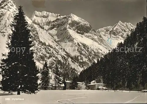 AK / Ansichtskarte Oytal Oytalhaus Winterpanorama Allgaeuer Alpen Kat. Oberstdorf