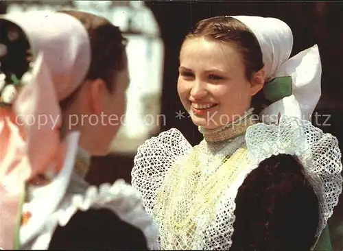 AK / Ansichtskarte Trachten Sorbische katholische Brautjungfer Kat. Trachten