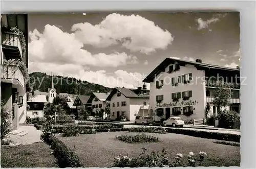 AK / Ansichtskarte Oberstaufen Hugo von Koenigsegg Strasse Hotel Montfort Alpenkurort Kat. Oberstaufen