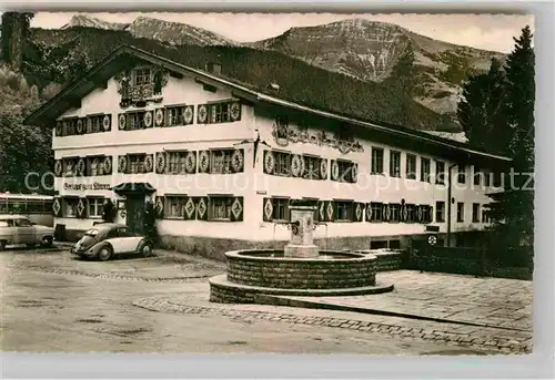 AK / Ansichtskarte Oberstaufen Gasthof zum Loewen Brunnen Hoehenluftkurort Allgaeuer Alpen Kat. Oberstaufen