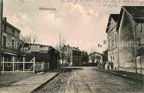 AK / Ansichtskarte Betheniville Strassenpartie mit Soldaten Kat. Betheniville